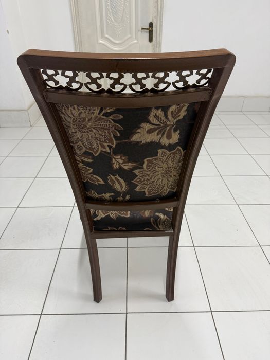 Продаётся стильный стул в отличном состоянии!