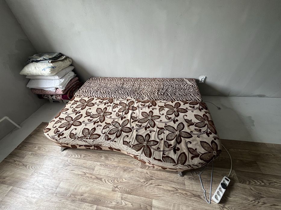 Диван книжка раскладной.