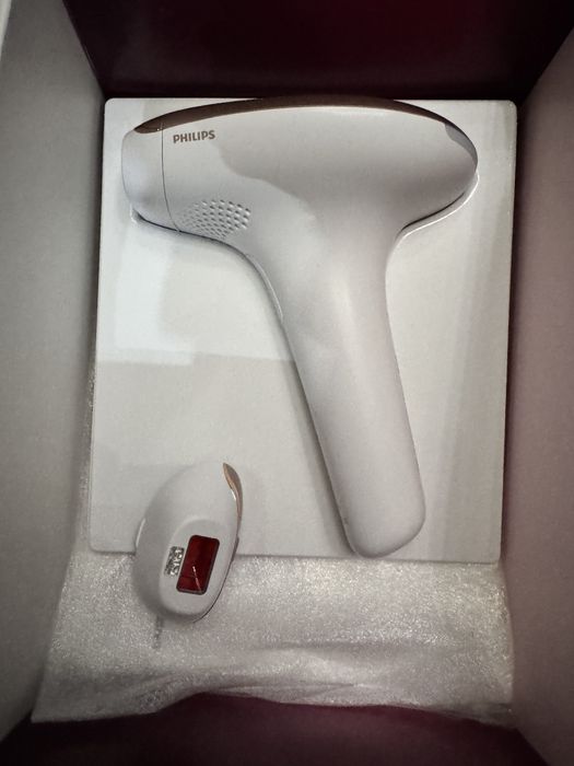 Фотоепилатор Philips Lumea SC1997