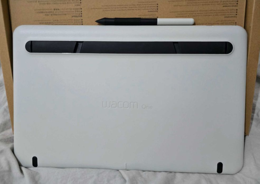 Tableta grafica Wacom one 13.3