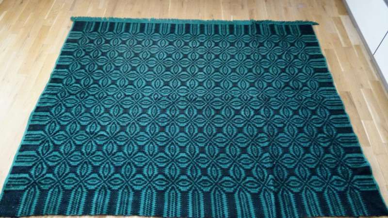 Автентично, ръчно тъкано за битов стил,  САМО за 5 EUR вълна и памук