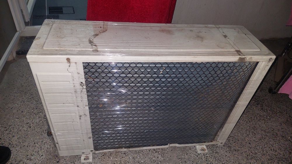 Продавам климатик 12-ка