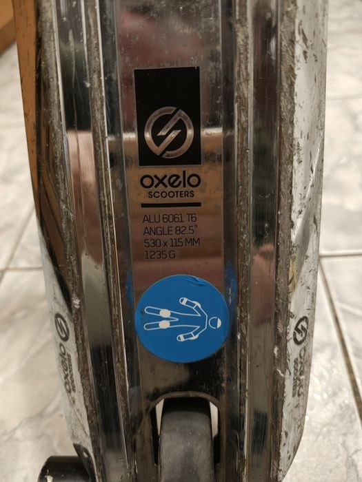 Vând trotineta Oxelo pentru peripeții SC MF 3.6 V5 NEO CHROME