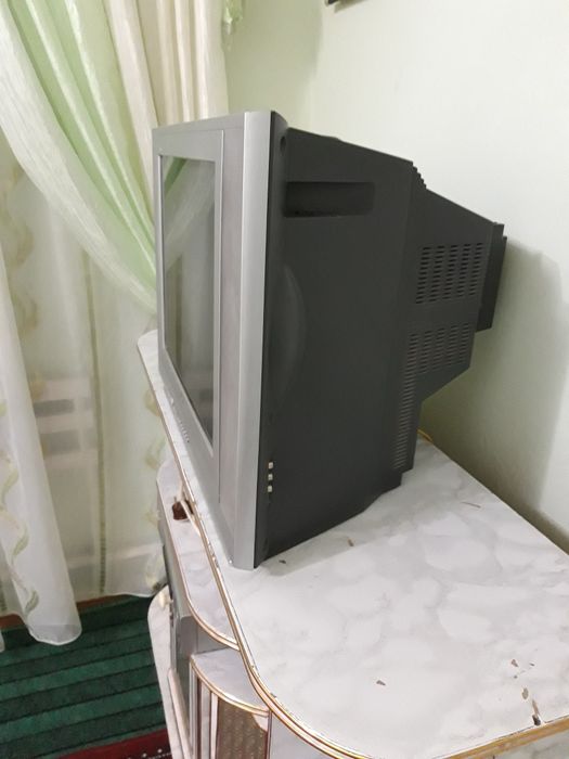 Televezor LG satiladi