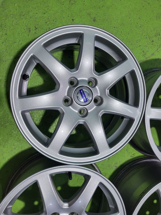 16 5x108 Volvo лети джанти 5х108 волво