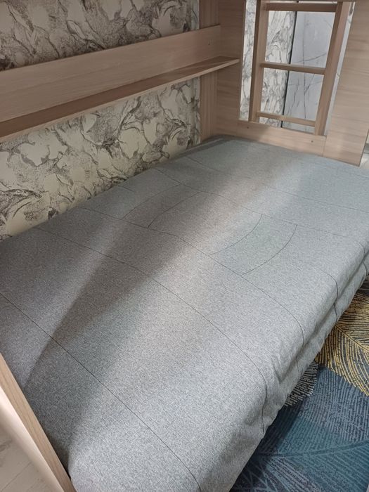продам двухъярусная кровать.