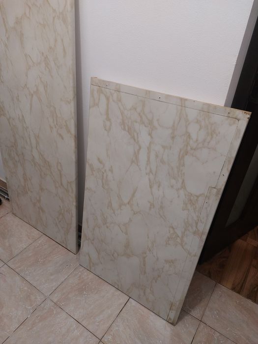 Vand blat pentru mobila de bucatarie!