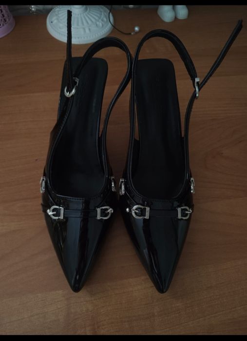 Продам туфли женские