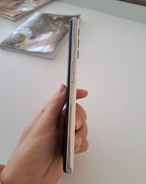 Samsung А 32 белый