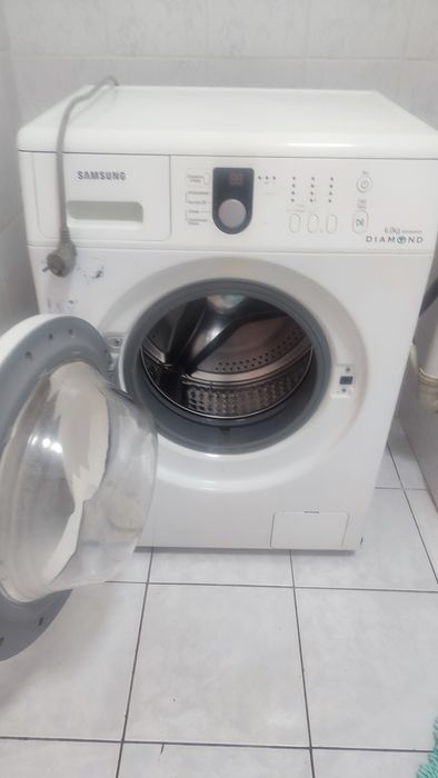 Продам стиральную машину..