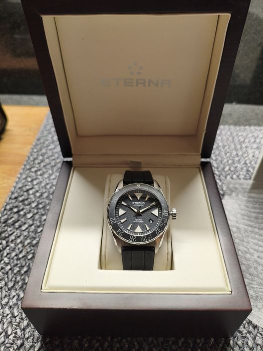 Eterna Kontiki diver 44 mm.
