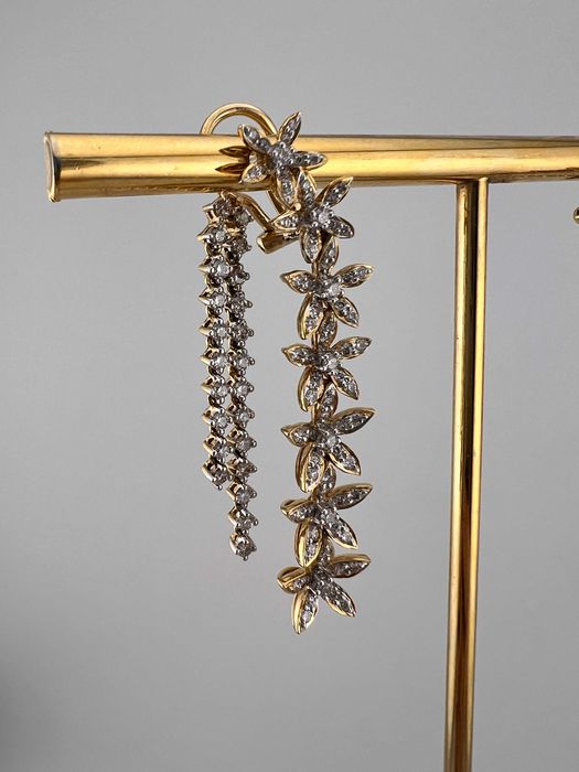 Серьги с бриллиантами Flouers