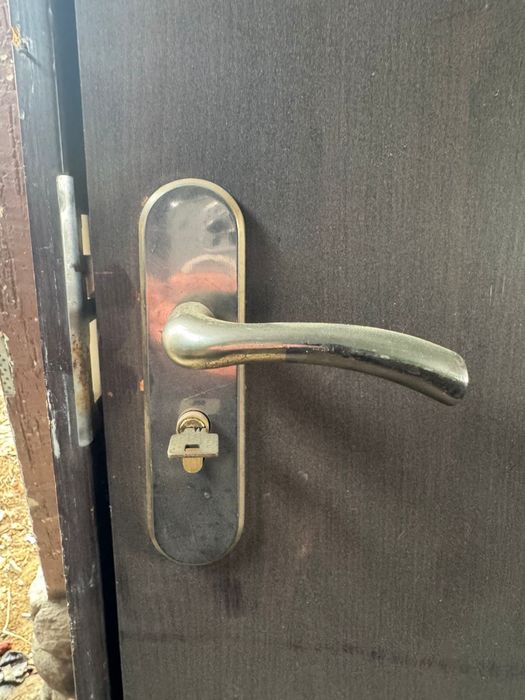 Продаются межкомнатные двери