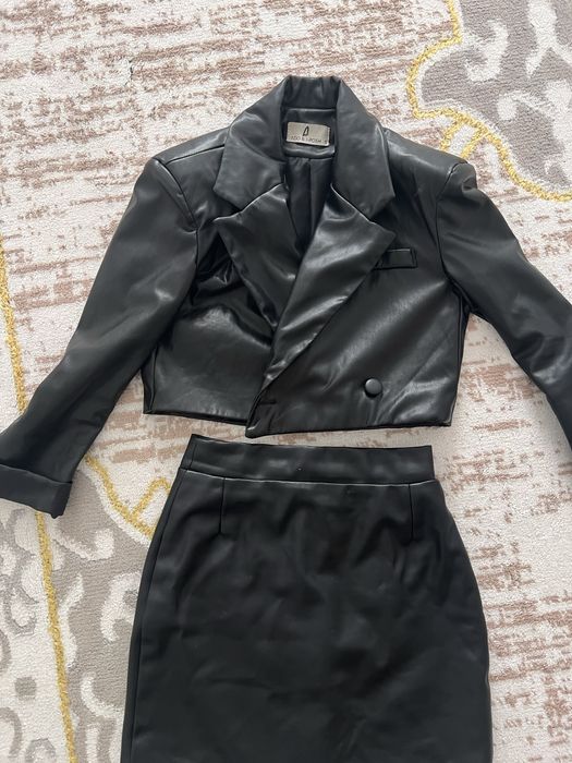 Продам кожаную двойку