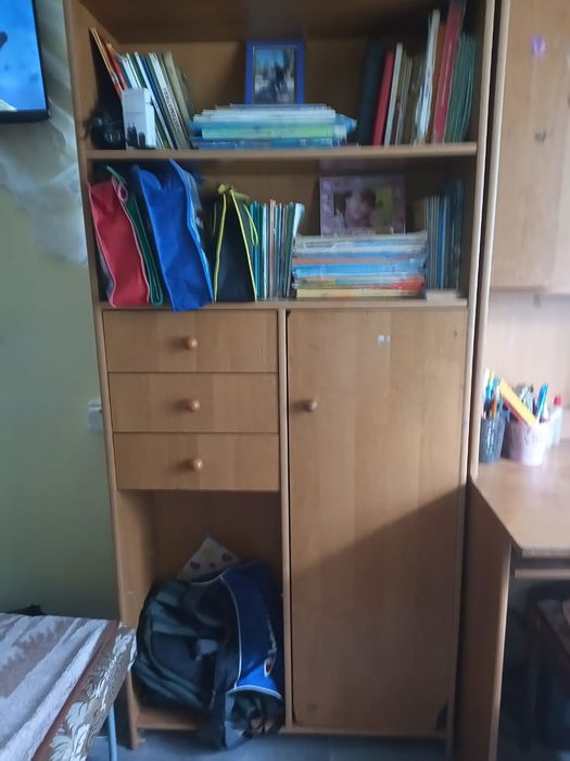 Продам Школьный уголок