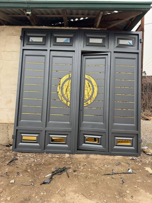 Barcha turdagi temir darvozalarni buyurtma asosida tayyor lab beramiz