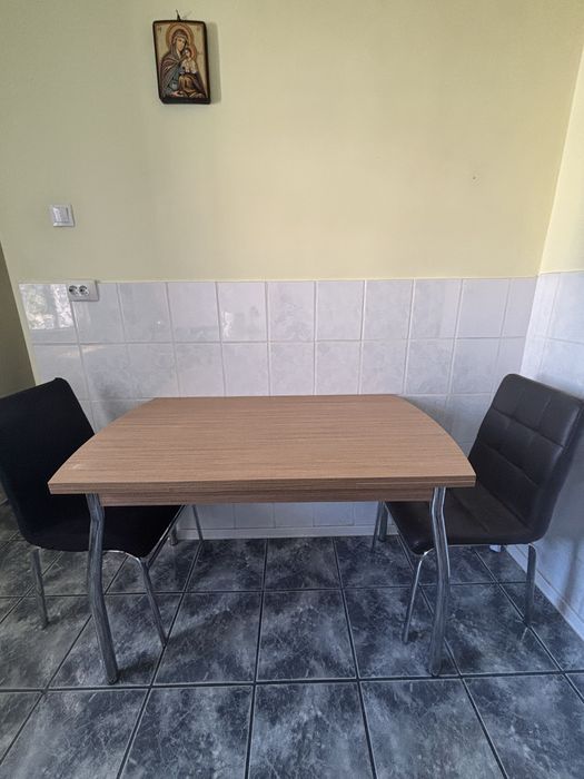 Vand  mobilier stare foarte buna