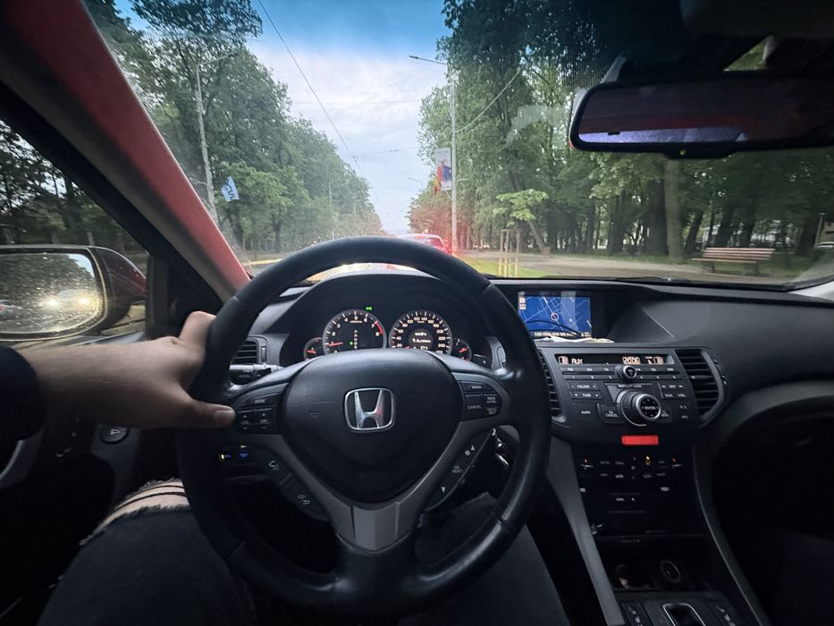 Vand Honda Accord CU2 automata 2.4 vtec 201cp