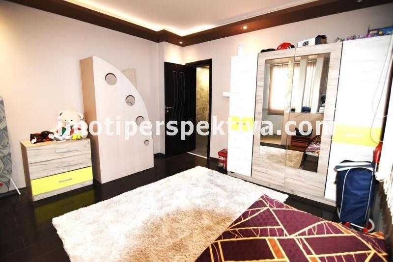 Продава се Многостаен апартамент в Пловдив, Христо Смирненски - 180 кв.м за 453 €/кв.м - Снимка #5