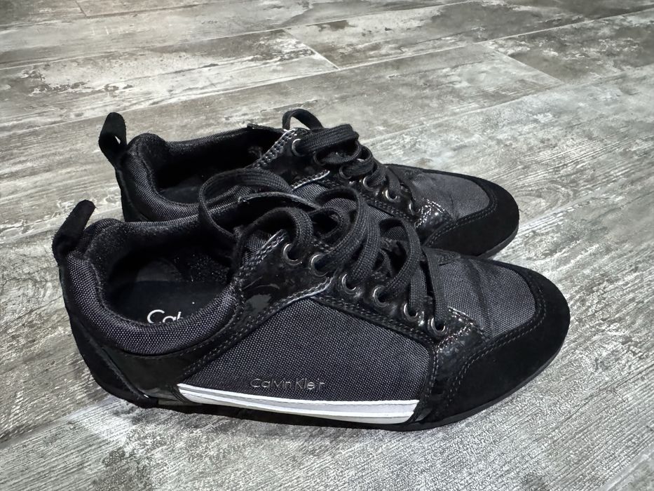 Calvin klein adidasi