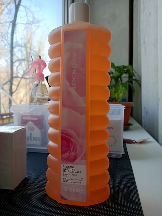 Продам Парфюмерную воду