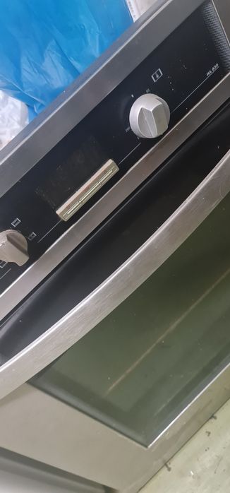 Cuptor electric incorporabil