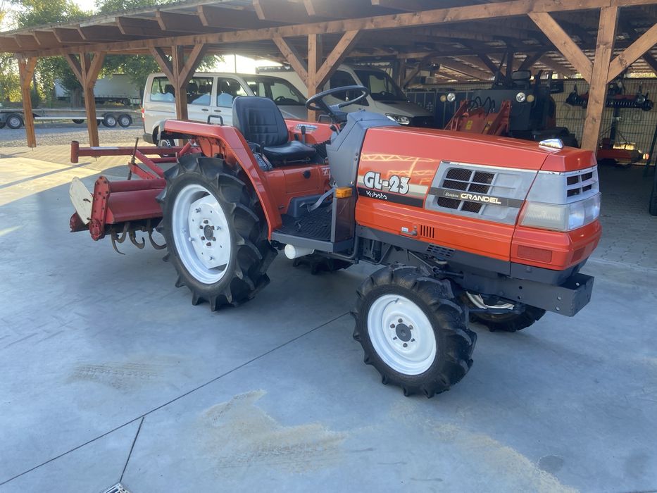 Tractor japonez Kubota GL23, 4x4, 23cp + feza