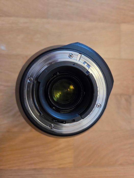 Obiectiv DSLR Tamron SP 70-300mm f/4-5.6 impecabil