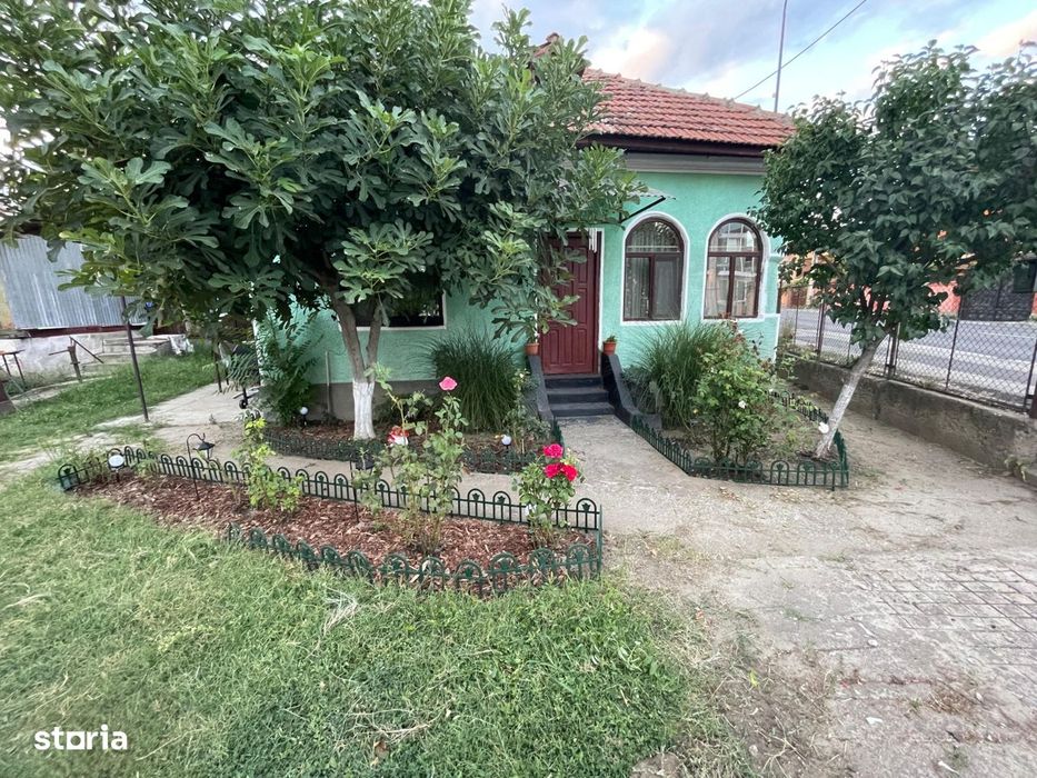 Strada Ostroveni, teren 2094m2 intravilan + constructii