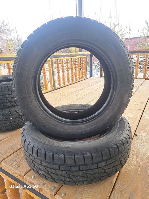 Продам шины б/у в хорошем состоянии