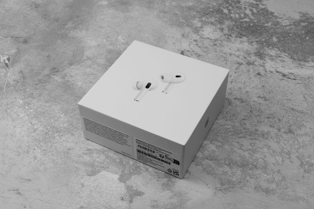 Apple AirPods Pro 2 - Căști Wireless Noi