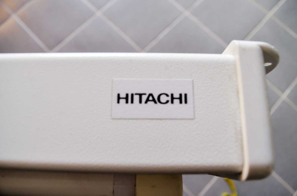 Vand ecran HITACHI videoproiectie