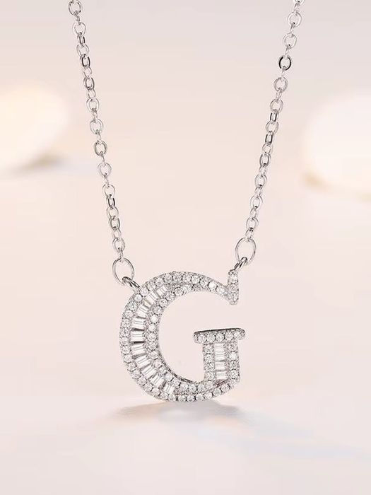 Цепочка с буквой, кулон буква, именное колье аксессуар на шею для женщ