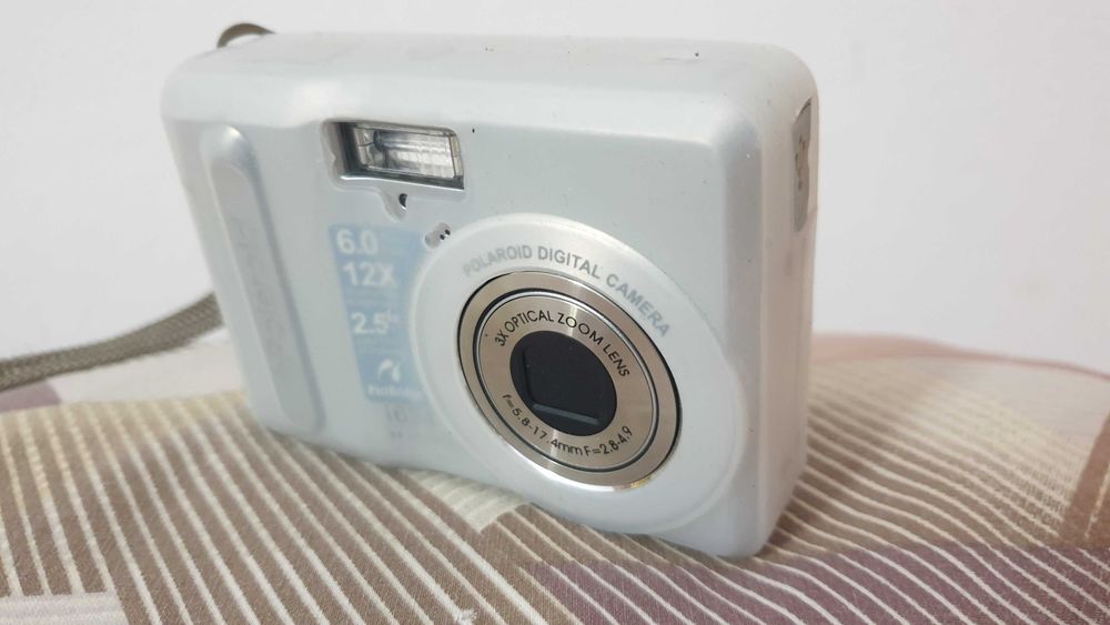 фотоапарат Polaroid i634