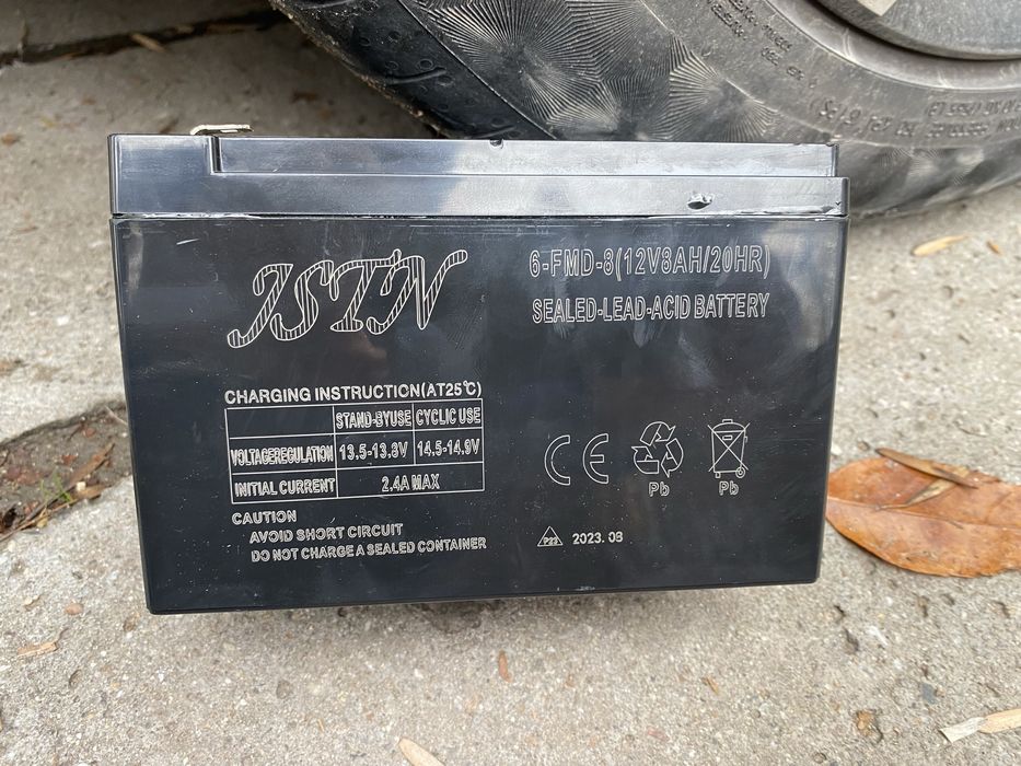 Чисто нова акумулаторна батерия 12V 8AH