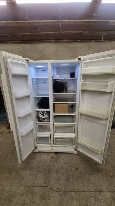Продам холодильник