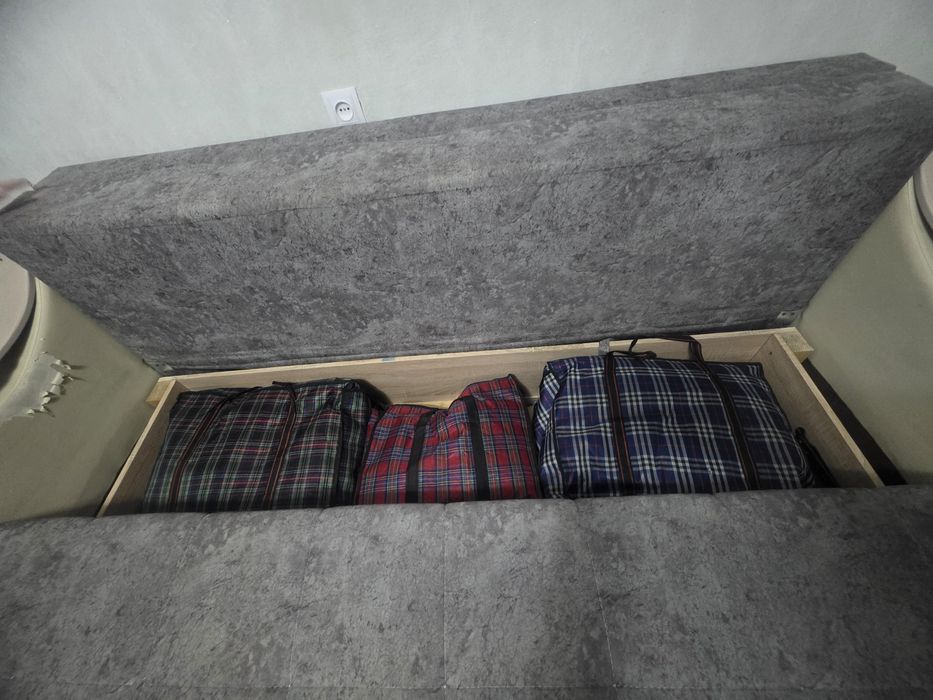 Продается диван б/у