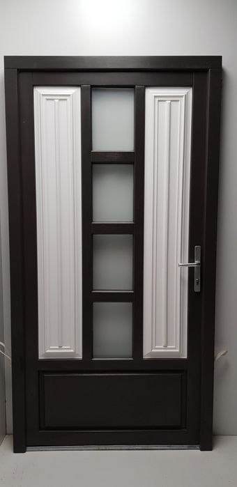 Usa de exterior premium noi pe stoc