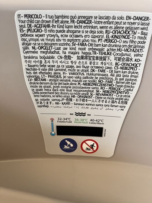 Ваничка за бебе с термометър Ok baby