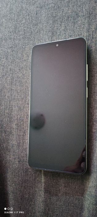 Продавам Xiaomi Redmi 5