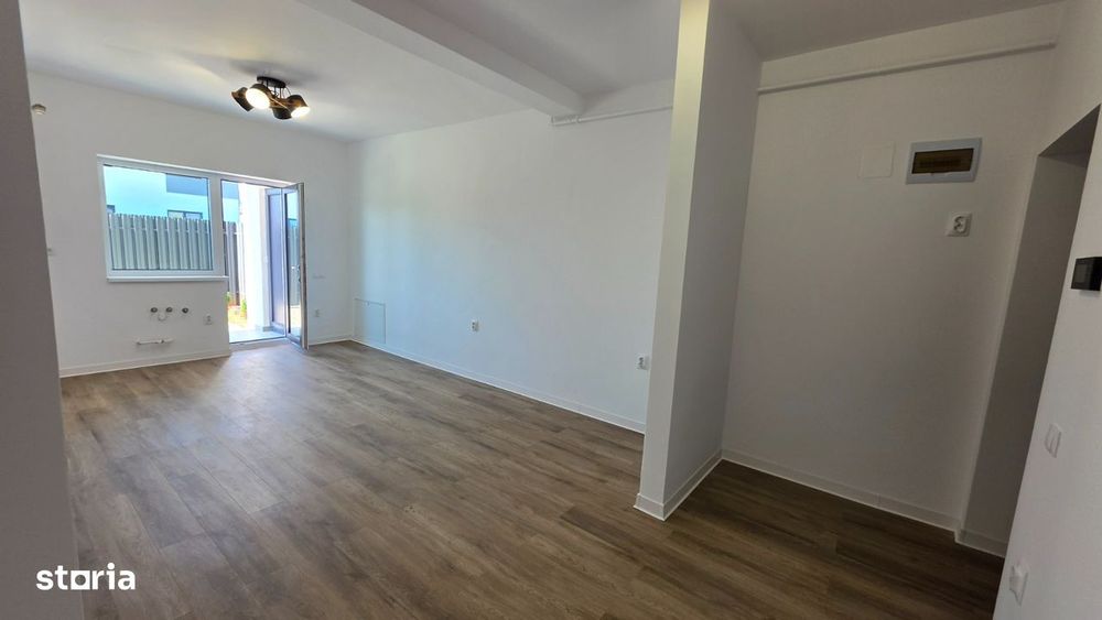 Apartament nou 2 camere +curte proprie de 90mp zona Selimbar