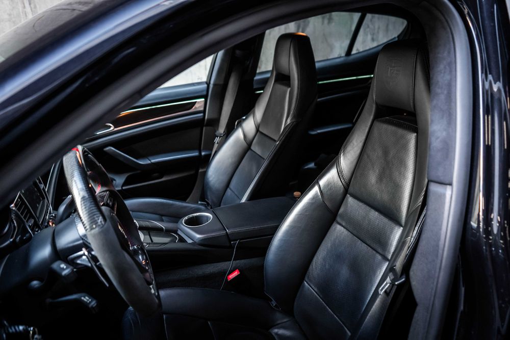 Кола за бал / сватба Porsche Panamera GTS WALD
