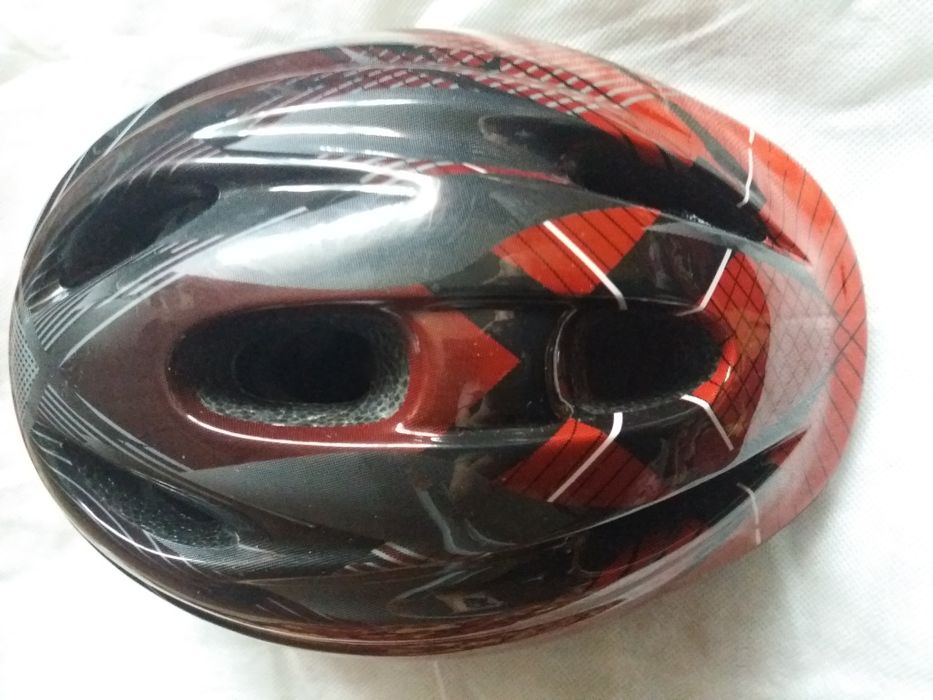 Детский   мир .    Продам   шлем