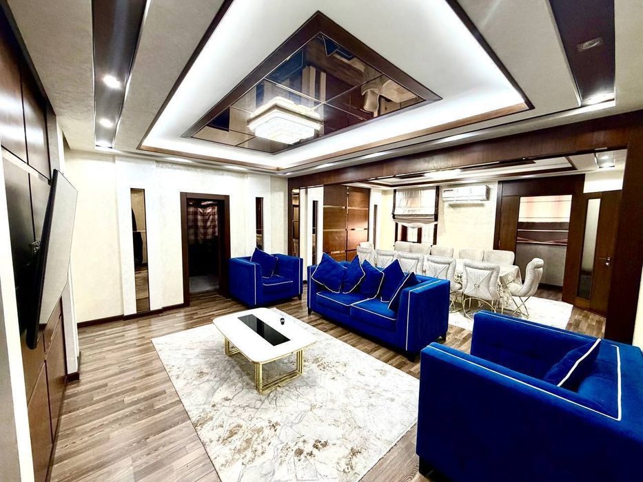 Продается 4х ком квартира банковская, ор-р: бывший Гламур, 150м²