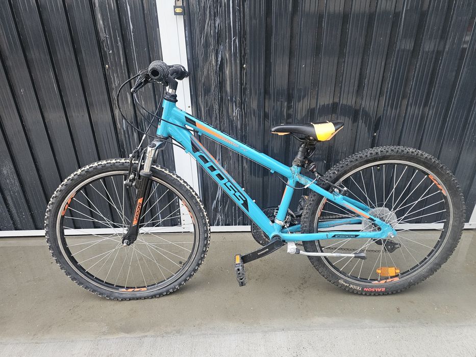 Продавам детцки велосипед крос