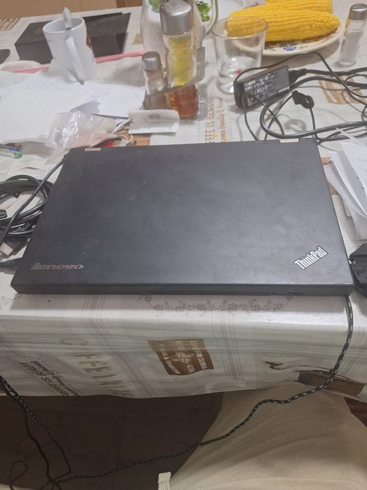 Лаптоп dell американски и Леново