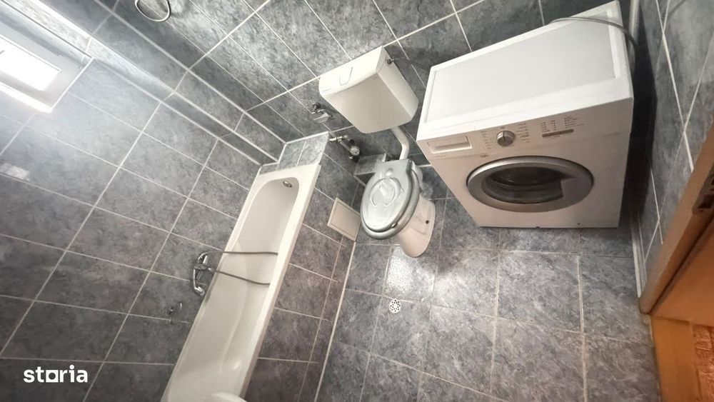 Apartament scara interioara