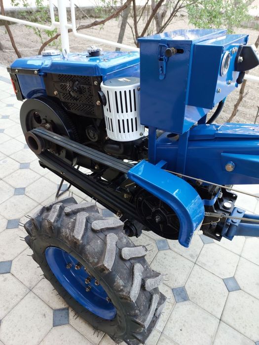 ЯНГИ ЗУБР Мотоблок  Сотилади