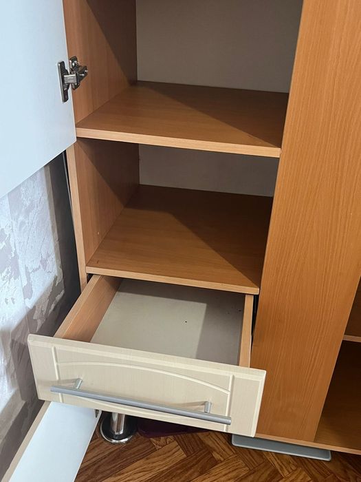 Шифоньер двухдверный