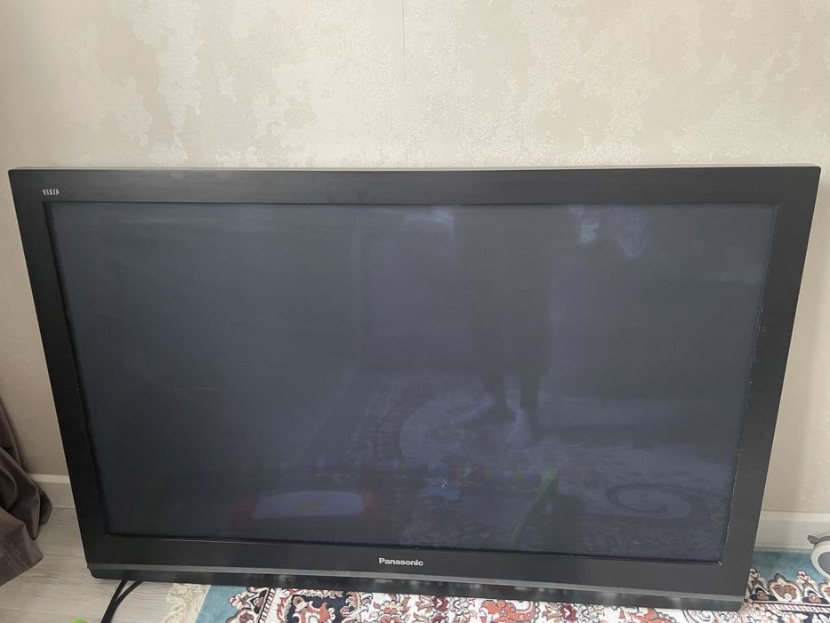 Телевизор Panasonic в хорошем состгяние